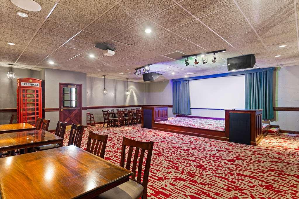The Clover Hotel, Ascend Hotel Collection South Bend Restaurant photo